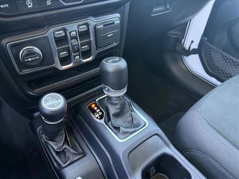 Used 2021 Jeep Wrangler Unlimited Sport AWD/4WD image 16