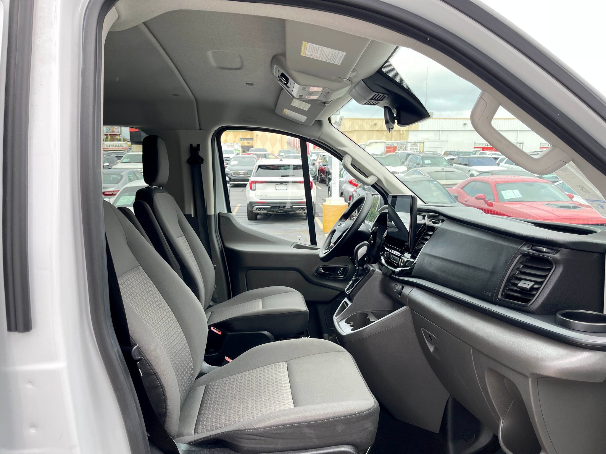 Used 2024 Ford Transit 350 XLT RWD image 28