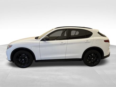 Used 2021 Alfa Romeo Stelvio Sprint w/ Nero Edizione RWD image 13
