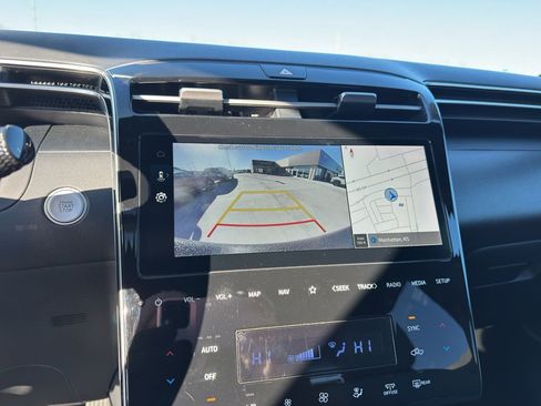 Used 2023 Hyundai Santa Cruz SEL Premium image 21