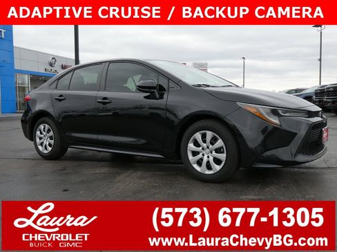 Used 2022 Toyota Corolla LE image 1