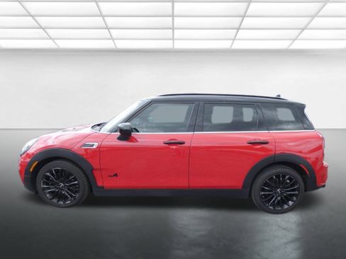 Used 2024 MINI Cooper Clubman S w/ Signature Upholstery Package image 4