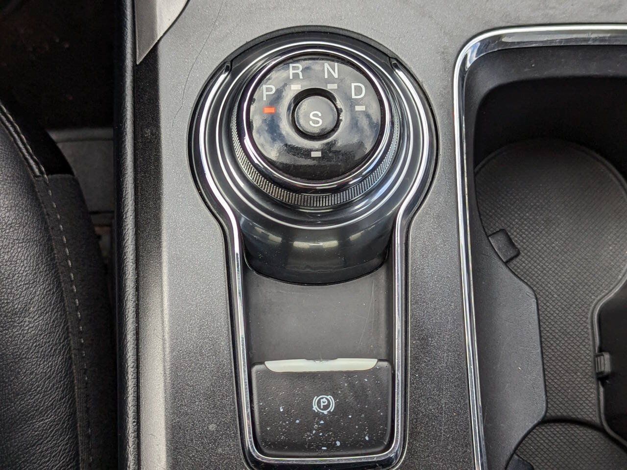 Used 2017 Ford Fusion SE w/ Fusion SE Technology Package AWD/4WD image 23