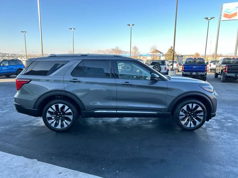 New 2026 Ford Explorer Platinum w/ LUX Leather Package image 7