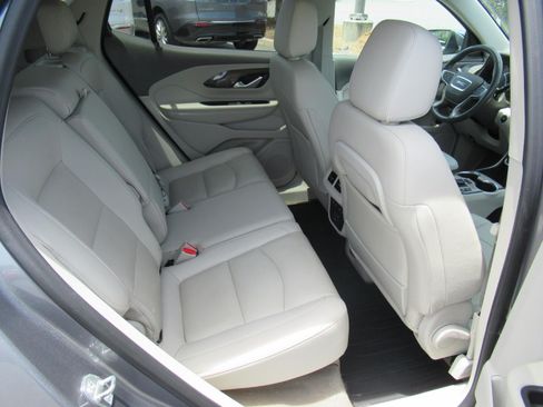Used 2020 GMC Terrain Denali w/ Denali Premium Package FWD image 30
