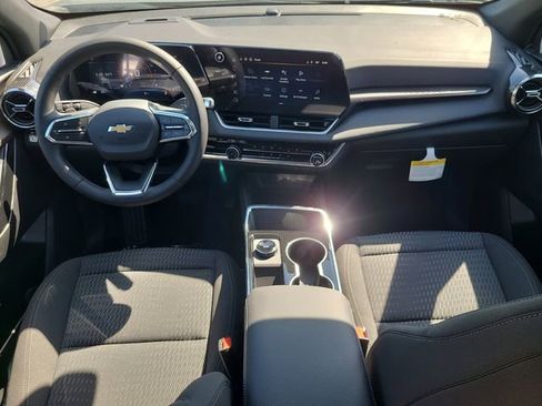 New 2026 Chevrolet Equinox LT w/ Safety and Technology Package FWD image 12