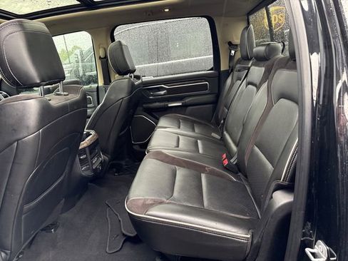 Used 2019 RAM 1500 Laramie AWD/4WD image 9