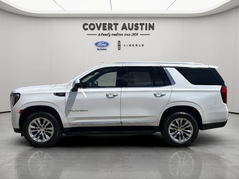 Used 2021 GMC Yukon SLT w/ SLT Premium Package RWD image 2