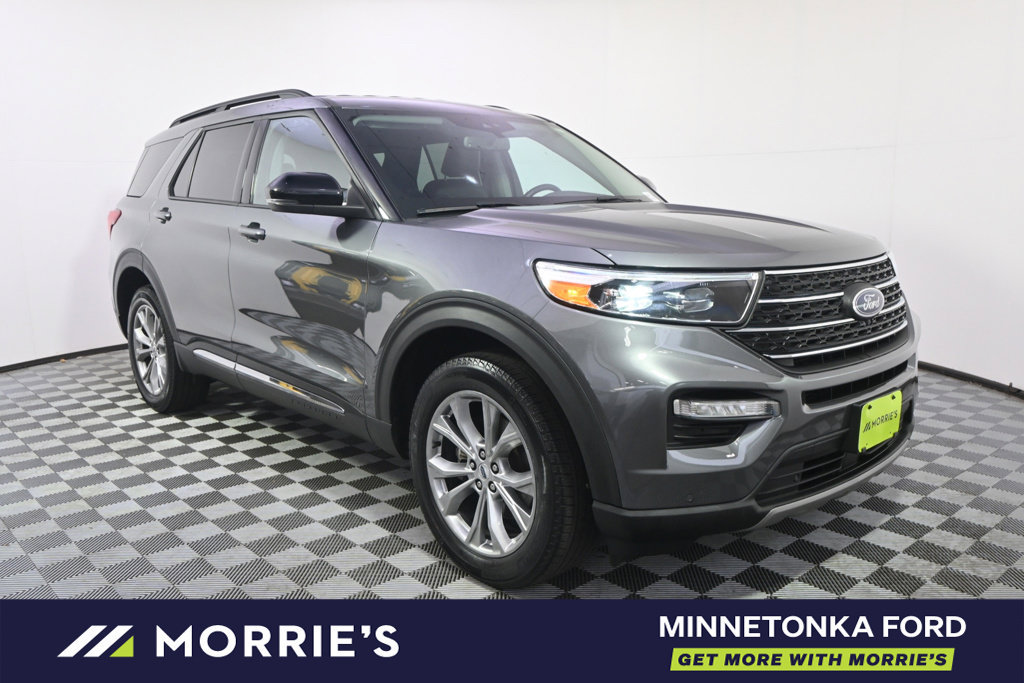 Used 2024 Ford Explorer XLT w/ Equipment Group 202A AWD/4WD image 8