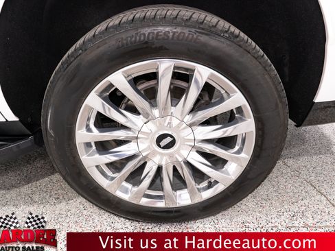 Used 2024 Cadillac Escalade Premium Luxury w/ Performance Package AWD/4WD image 10