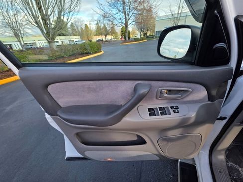 Used 2001 Toyota Sequoia SR5 image 50