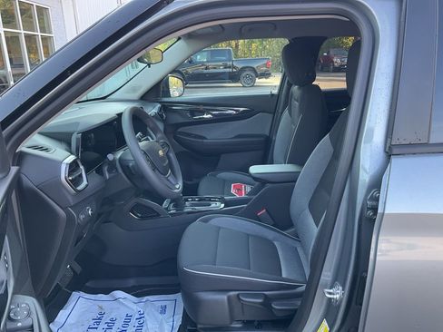New 2026 Chevrolet TrailBlazer LS w/ LS Convenience Package image 2