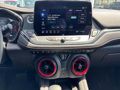 Used 2023 Chevrolet Blazer RS w/ Enhanced Convenience Package FWD image 16