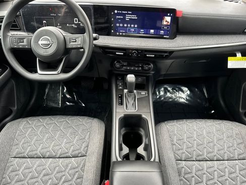 New 2026 Nissan Kicks SV image 3