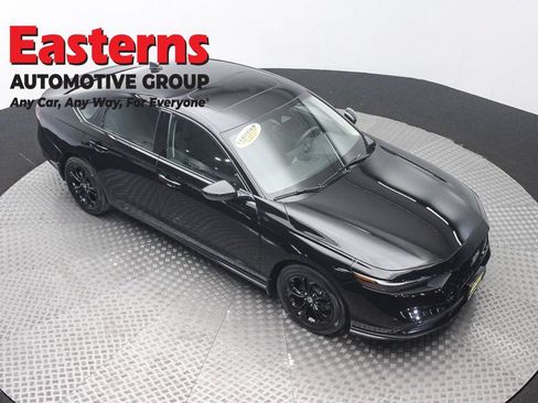 Used 2025 Honda Accord SE image 3