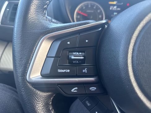 Used 2022 Subaru Ascent Premium w/ Convenience Package image 14