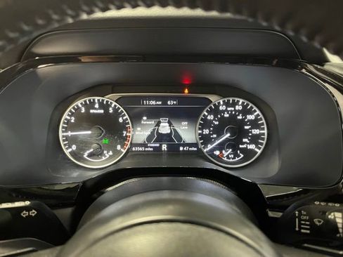 Used 2024 Nissan Pathfinder SV FWD image 25
