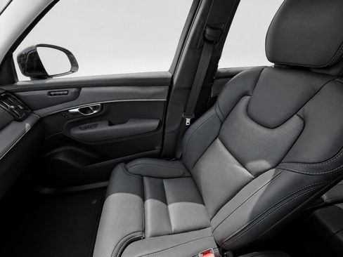 Certified 2026 Volvo XC90 B6 Ultra AWD/4WD image 14