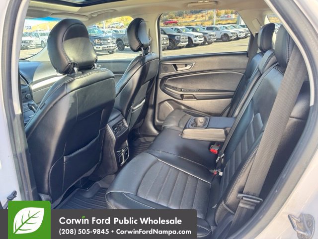 Used 2018 Ford Edge SEL FWD image 11