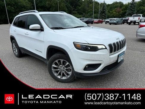 Used 2019 Jeep Cherokee Latitude Plus w/ Cold Weather Group AWD/4WD image 1