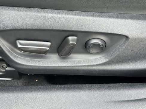 Used 2023 Toyota Camry XSE image 19