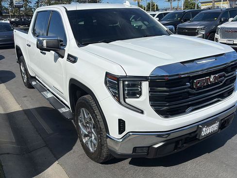 Used 2023 GMC Sierra 1500 SLT w/ SLT Convenience Package image 6