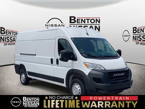 Used 2023 RAM ProMaster 2500 FWD image 1