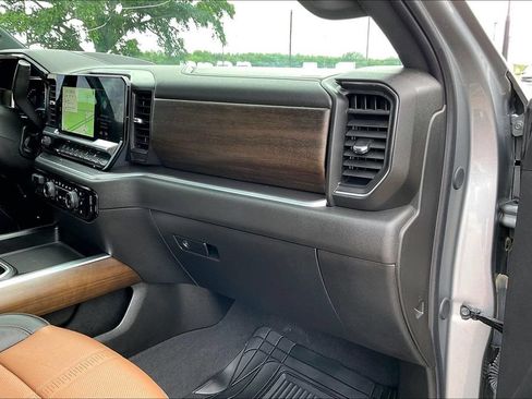 Used 2025 Chevrolet Silverado 2500 High Country w/ High Country Premium Package AWD/4WD image 23