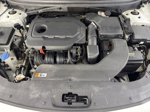 Used 2016 Hyundai Sonata SE FWD image 17