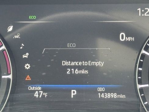 Used 2021 Toyota Highlander XLE image 28