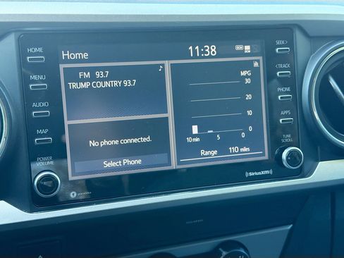 Used 2021 Toyota Tacoma SR5 w/ SR5 Appearance Package (SM) image 27