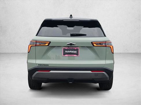New 2026 Chevrolet Equinox LT image 8