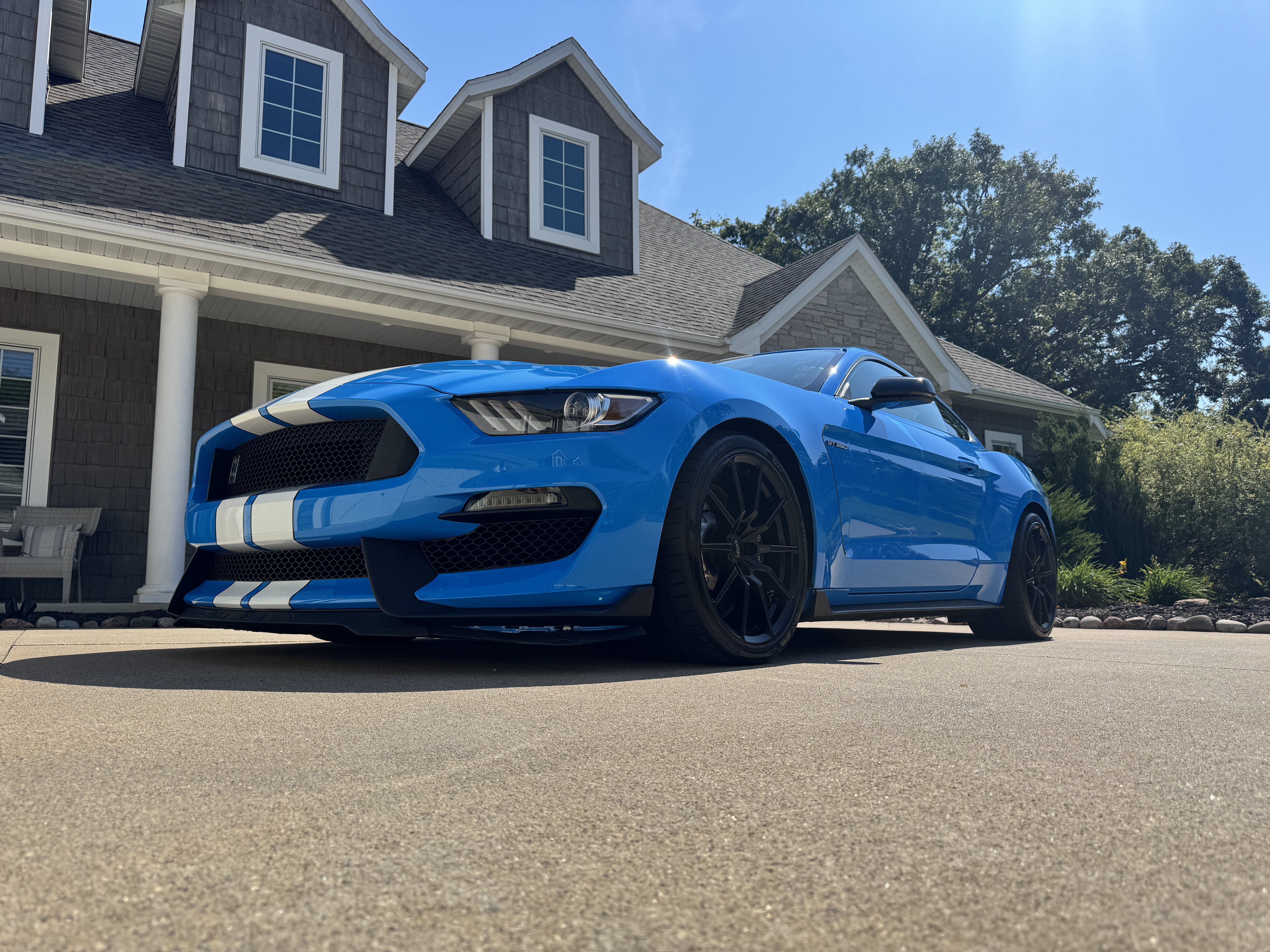 Used 2017 Ford Mustang Shelby GT350 RWD image 26