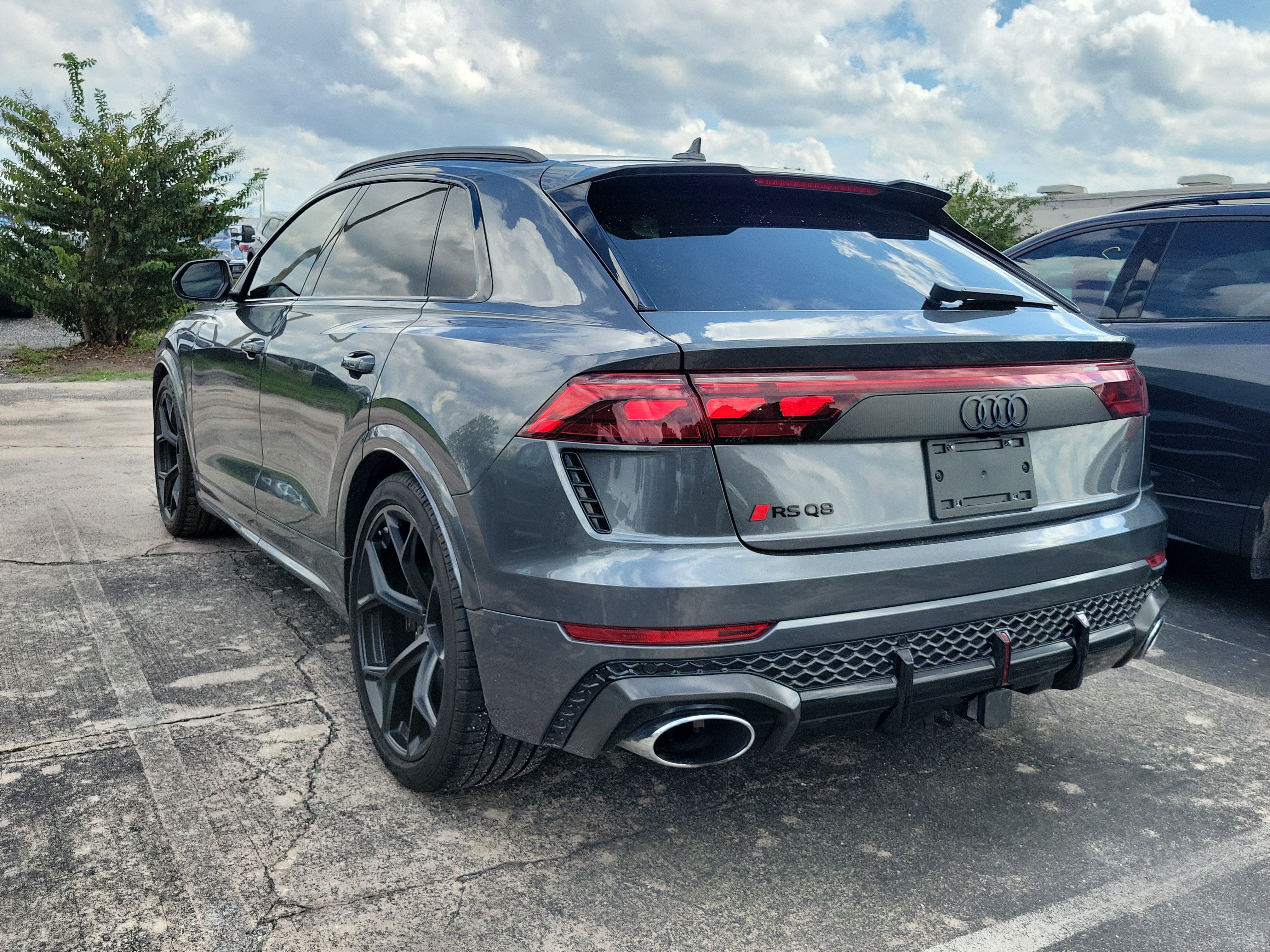 Used 2025 Audi RS Q8 performance AWD/4WD image 4