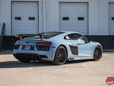 Used 2018 Audi R8 V10 w/ Premium Package image 84