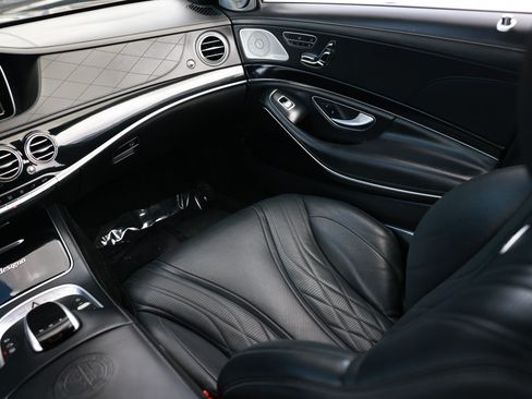 Used 2015 Mercedes-Benz S 65 AMG Sedan image 26