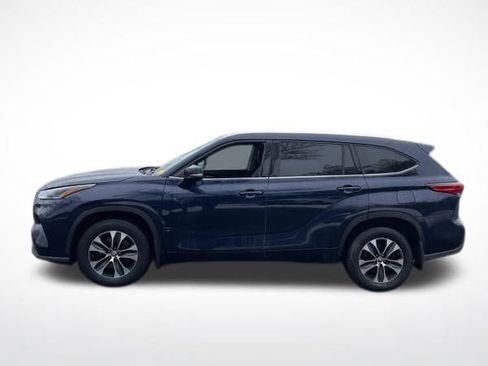 Used 2021 Toyota Highlander XLE image 8