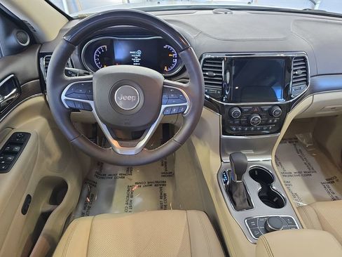 Used 2021 Jeep Grand Cherokee Overland image 18