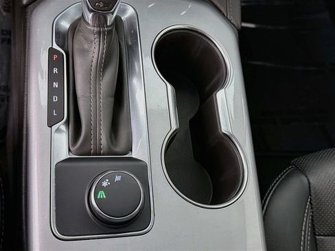 Used 2020 Chevrolet Blazer LT FWD image 22