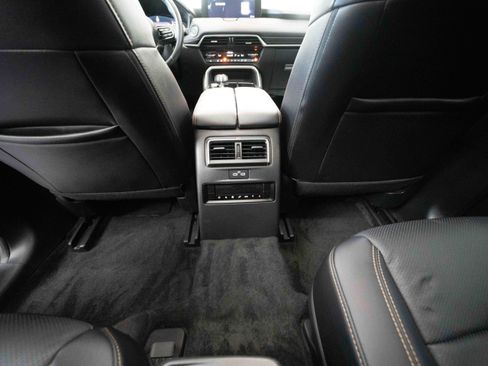 Used 2024 MAZDA CX-90 Plug-In Hybrid w/ Preferred AWD/4WD image 22