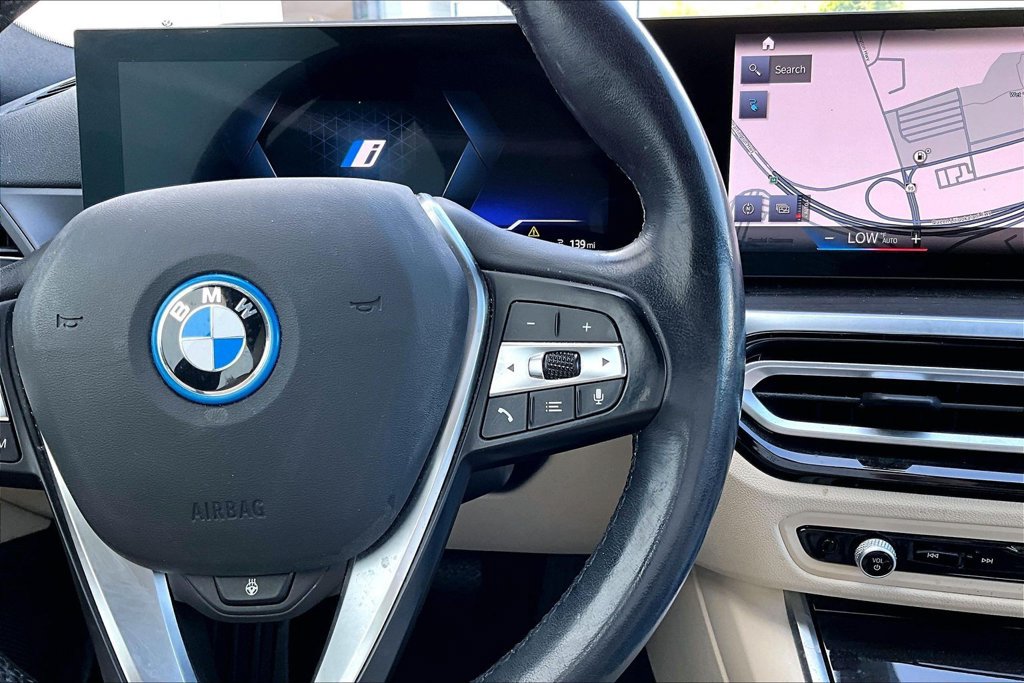 Used 2023 BMW i4 eDrive40 w/ Premium Package RWD image 17