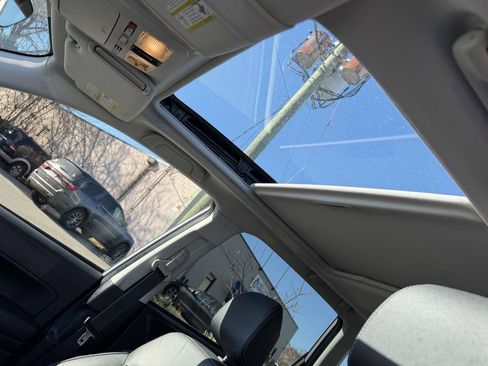 Used 2017 Subaru Forester 2.5i Limited image 18