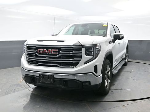 Used 2023 GMC Sierra 1500 SLT w/ SLT Premium Plus Package image 8