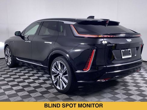 Certified 2024 Cadillac Lyriq Luxury w/ Nappa Leather Package AWD/4WD image 19
