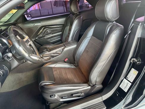 Used 2014 Ford Mustang GT Premium w/ Equipment Group 402A image 19