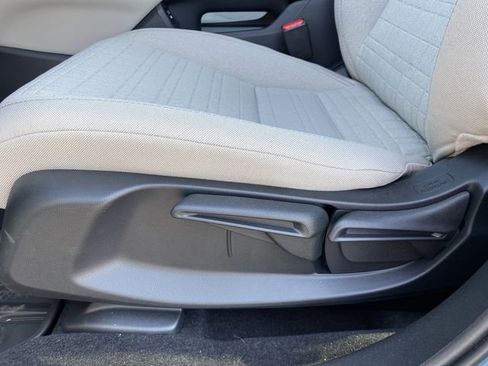 New 2026 Honda HR-V LX image 16