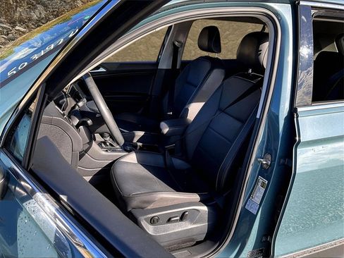 Used 2021 Volkswagen Tiguan SEL image 23