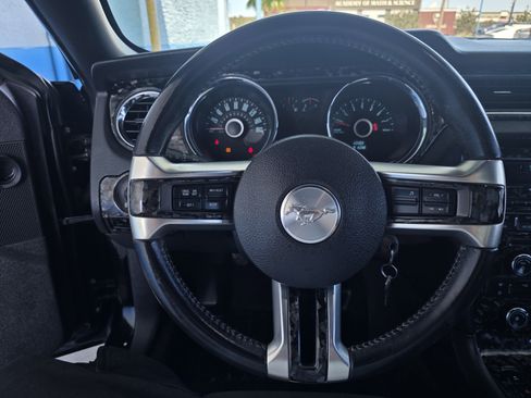 Used 2014 Ford Mustang GT RWD image 12