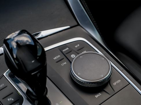 Used 2021 BMW 430i Coupe w/ M Sport Package image 27