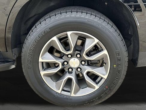 Used 2022 Chevrolet Tahoe LT w/ LT Signature Package image 22